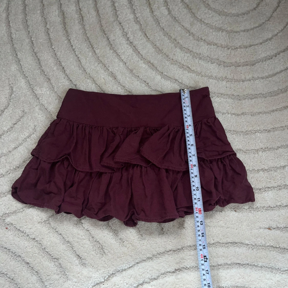 Vinröd volangkjol  - 2