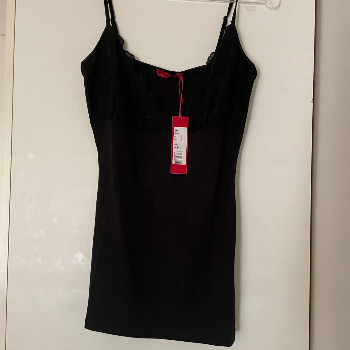 Svart linne från OIS