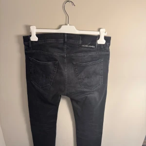 Jacob Cohën jeans  - Jacob Cohën  jeans i storlek 30 modell 622