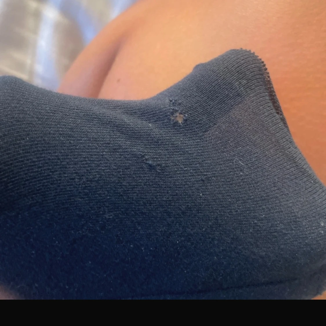 Svart långärmad topp med djup rygg - 3