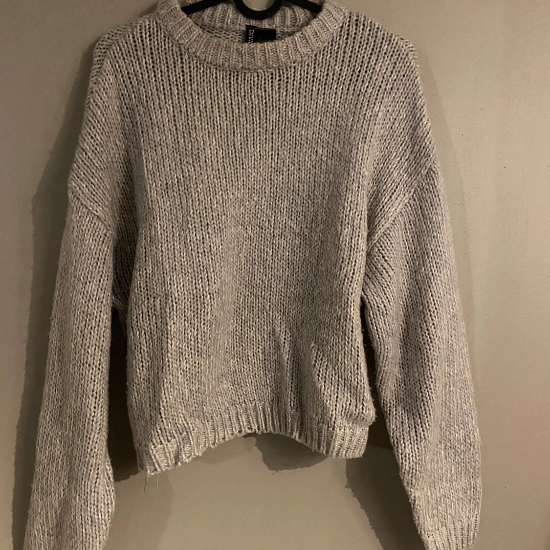 Grå stickad tröja från H&M Divided