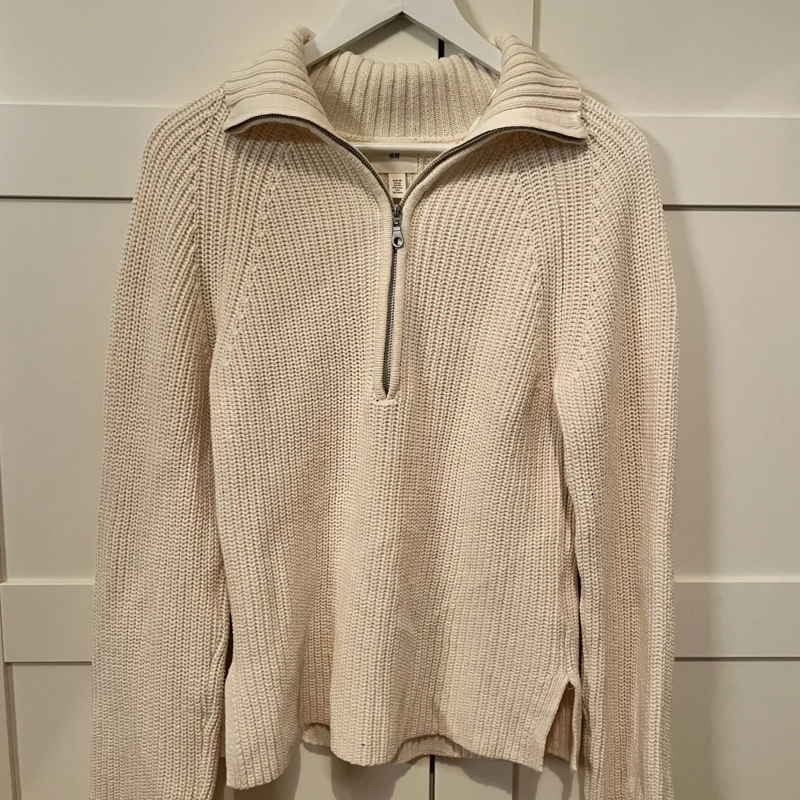 Beige stickad tröja från H&M - 2