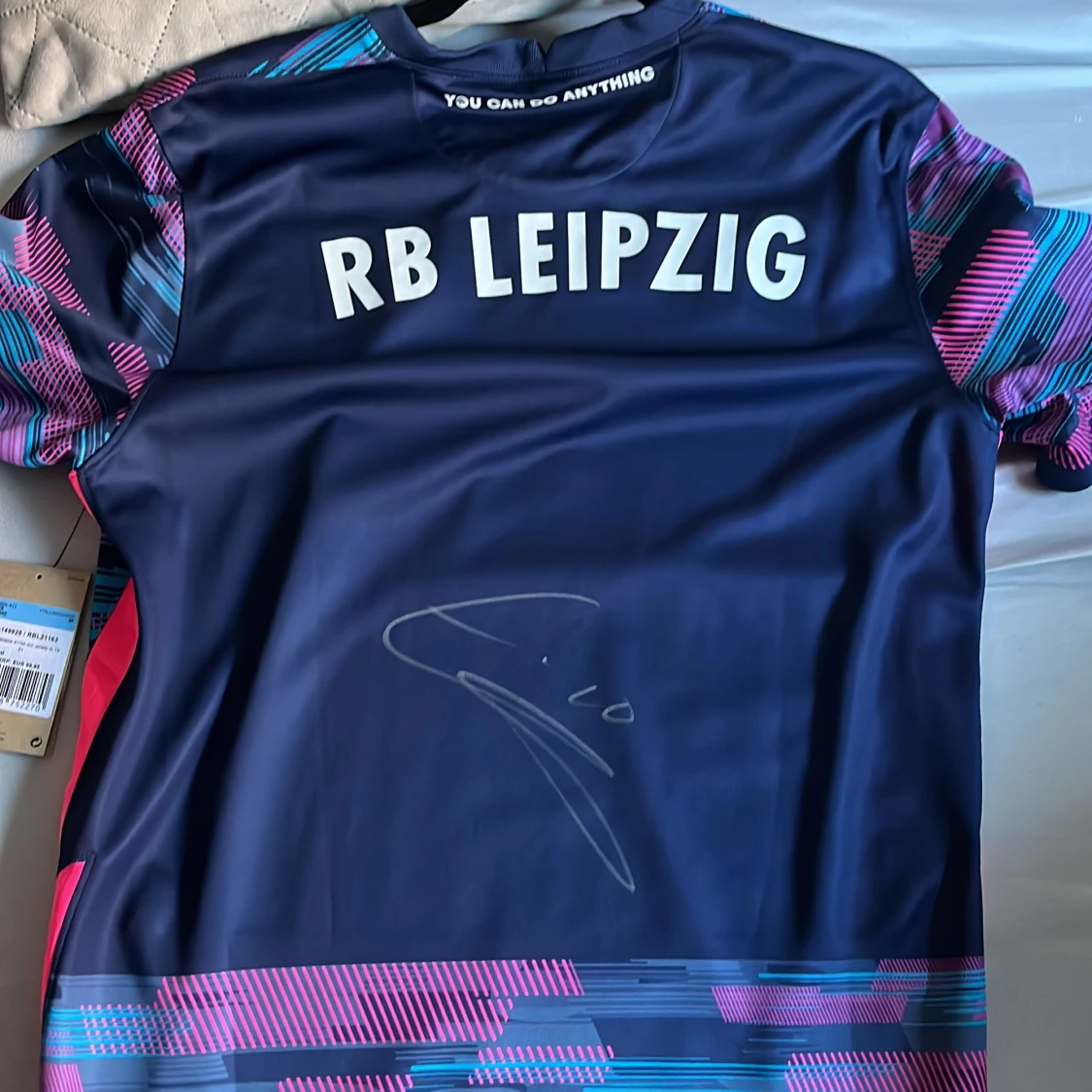 Signerad Emil Forsberg fotbollströja - 2