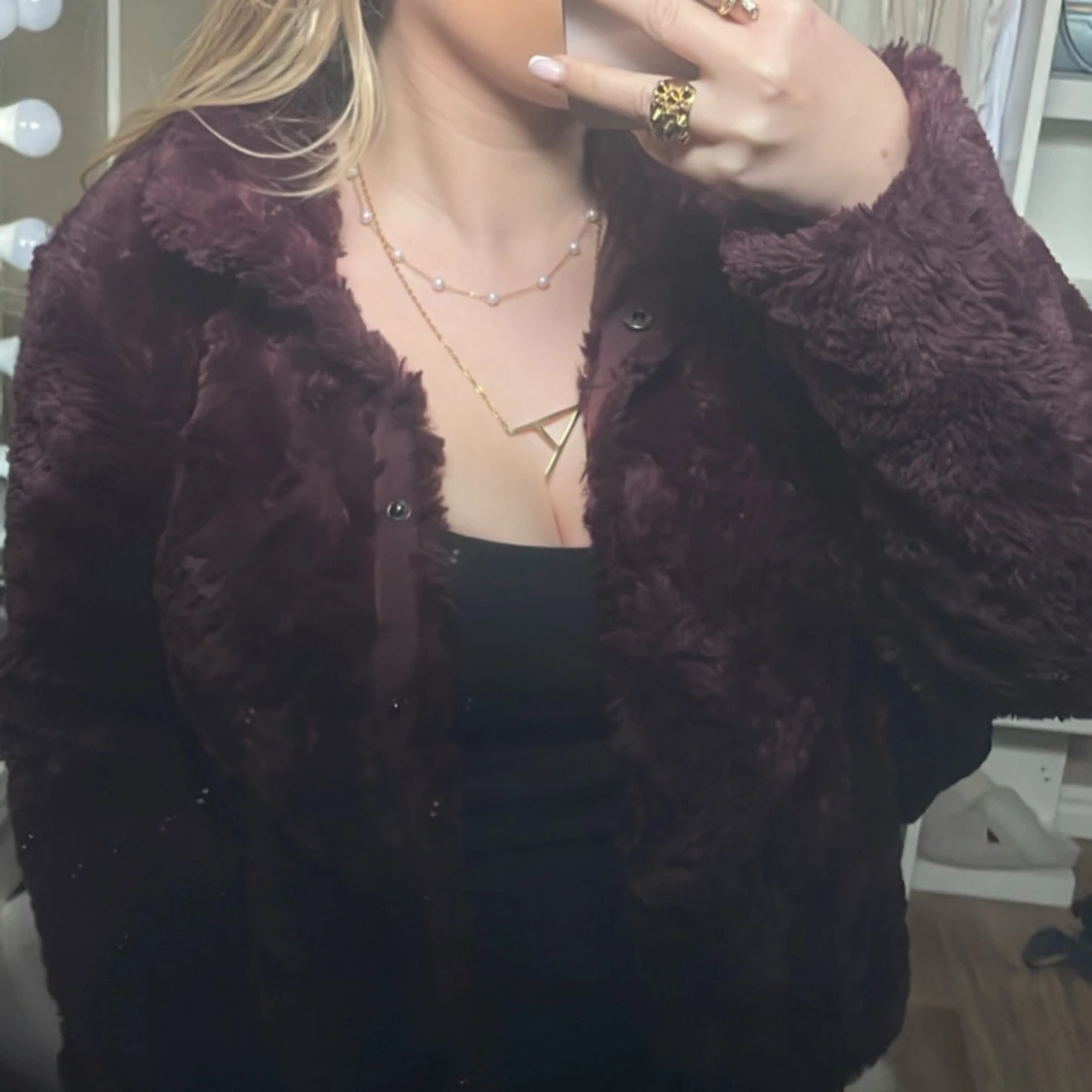 Vinröd pälsjacka - 2