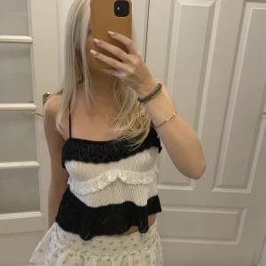 Zara topp - Jätte söt topp från zara!! 💖💘💞 st S Endast använt 1 gång!!