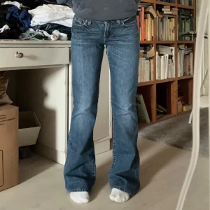 Lågmidjade jeans  - Jätte snygga Lågmidjade jeans, säljer bara för har flera liknande ❤️