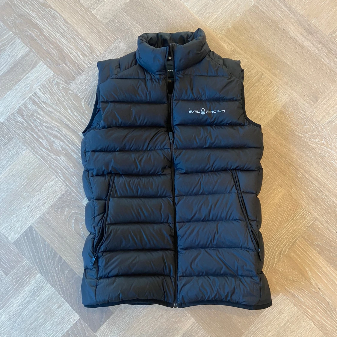 Svart sailracing väst - 1