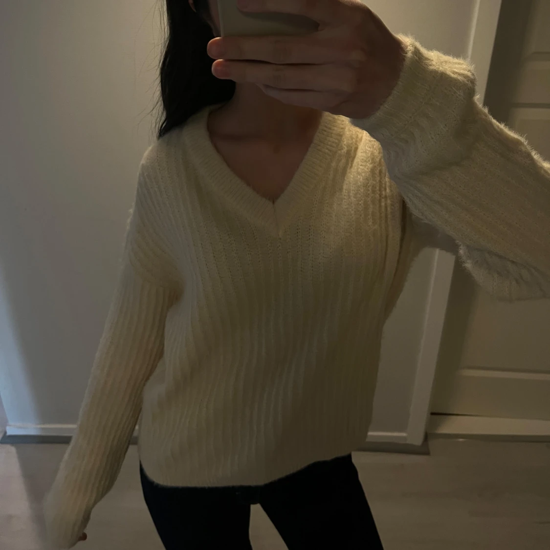 Beige ribbad tröja i nyskick - 1