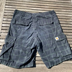 Carhartt Rutiga cargo shorts - Baggy Rutiga carhart cargo short i waist 33. 