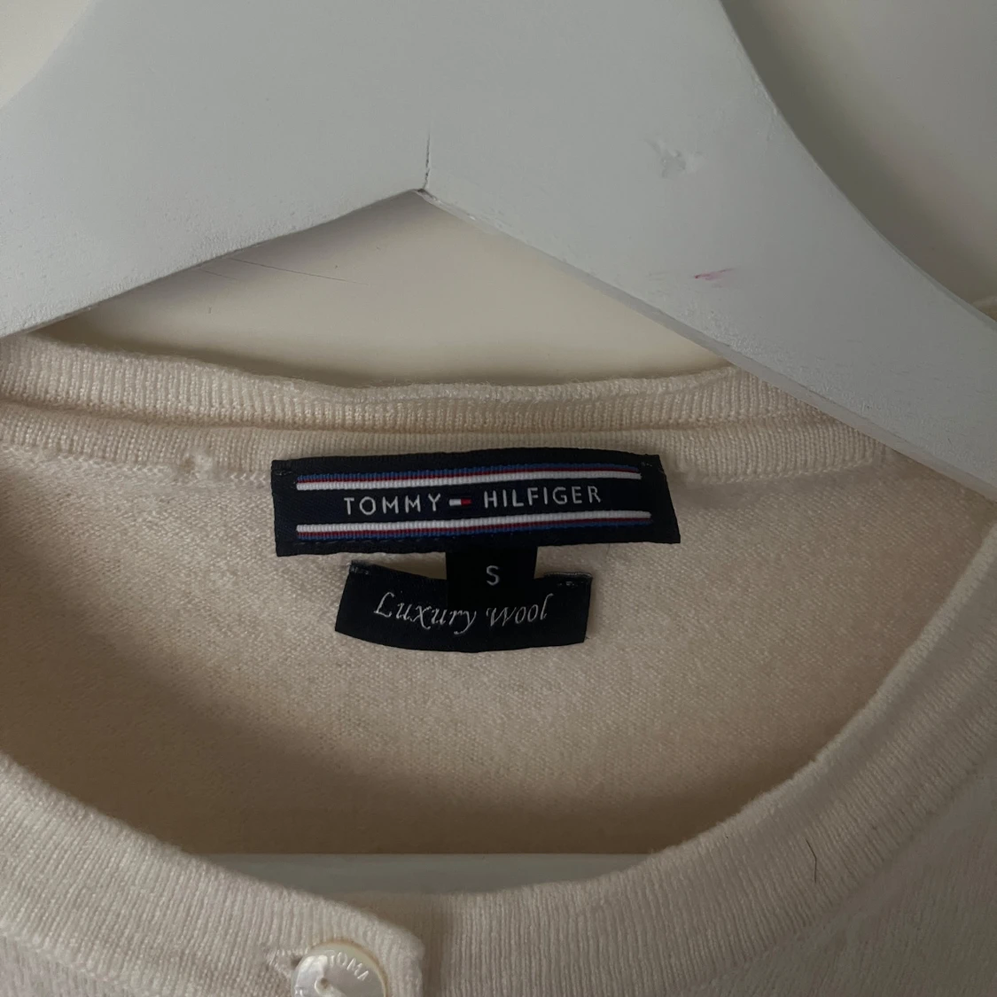 Beige kofta från Tommy Hilfiger - 1