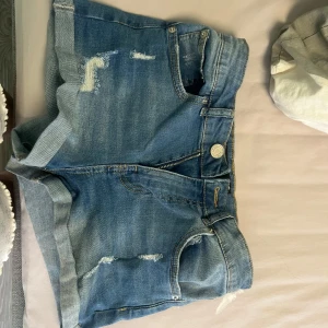 Blå shorts  - Jätte fina 
