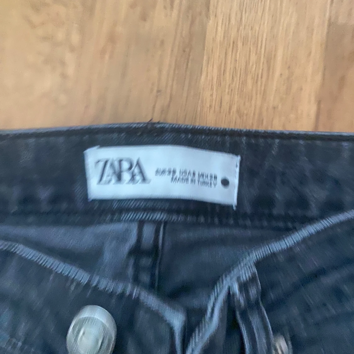 Svarta bootcut jeans från ZARA - 2