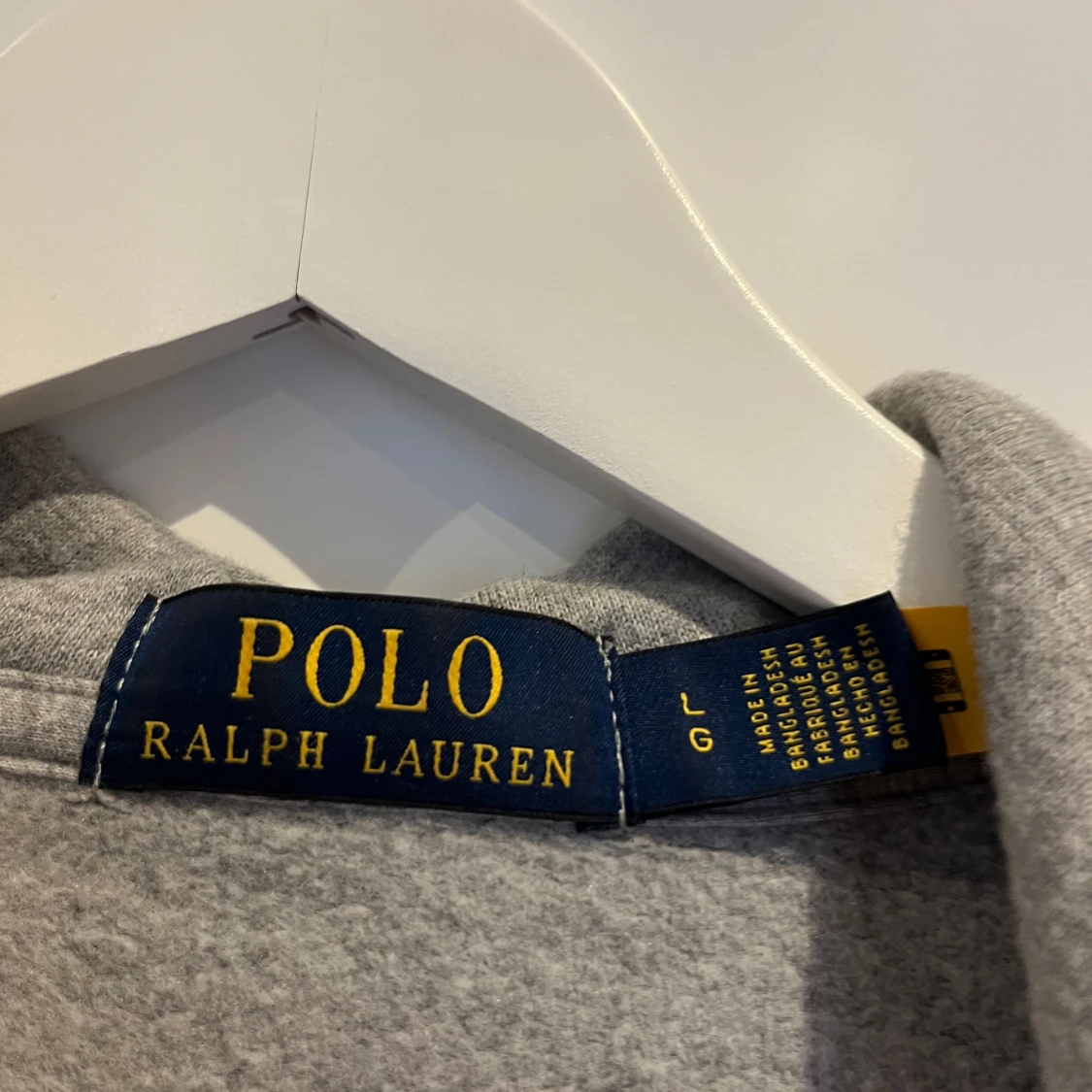 Grå hoodie från Polo Ralph Lauren - 1