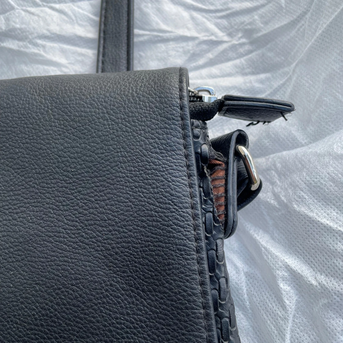 Svart axelväska från Don Donna - 2