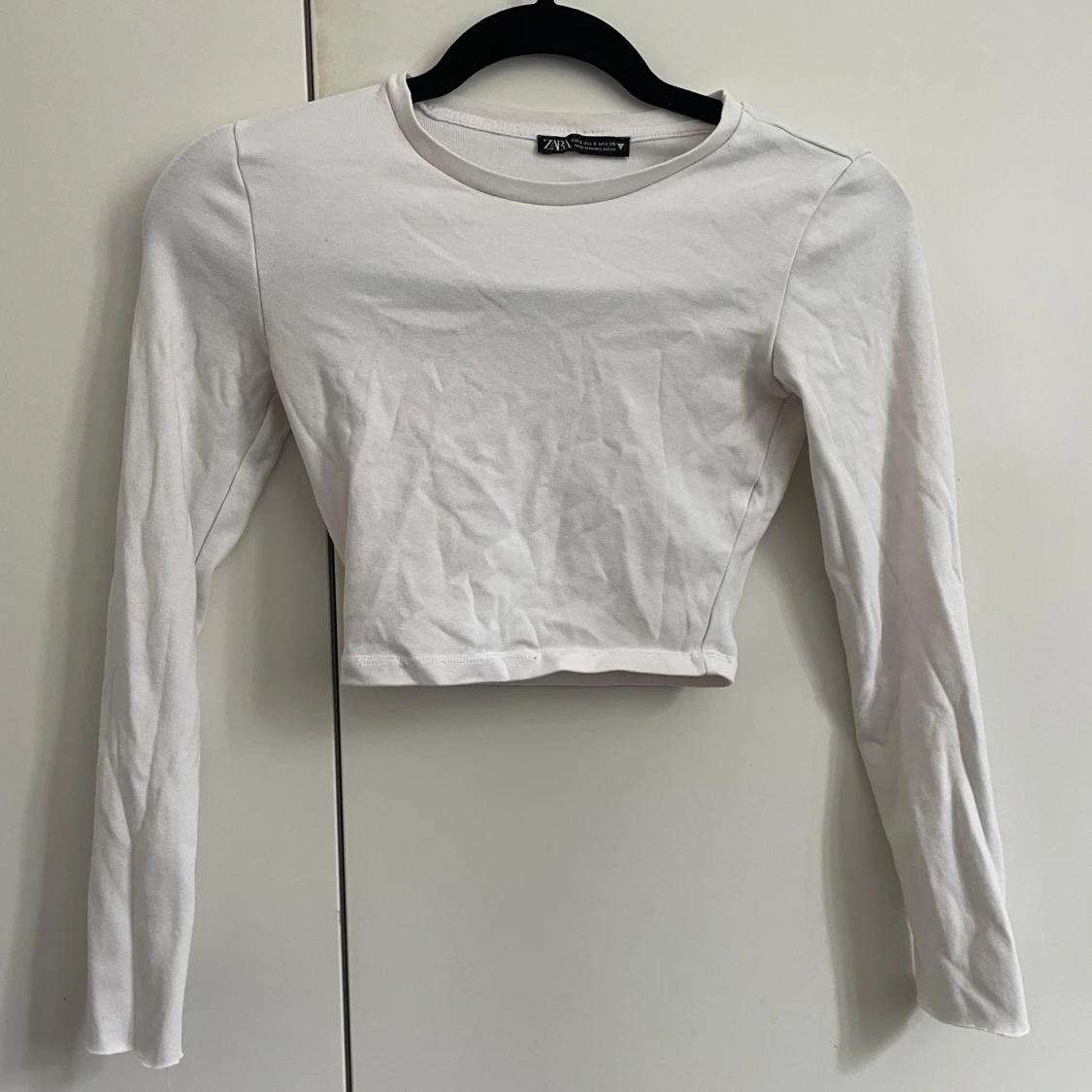 Vit croppad långärmad topp Zara