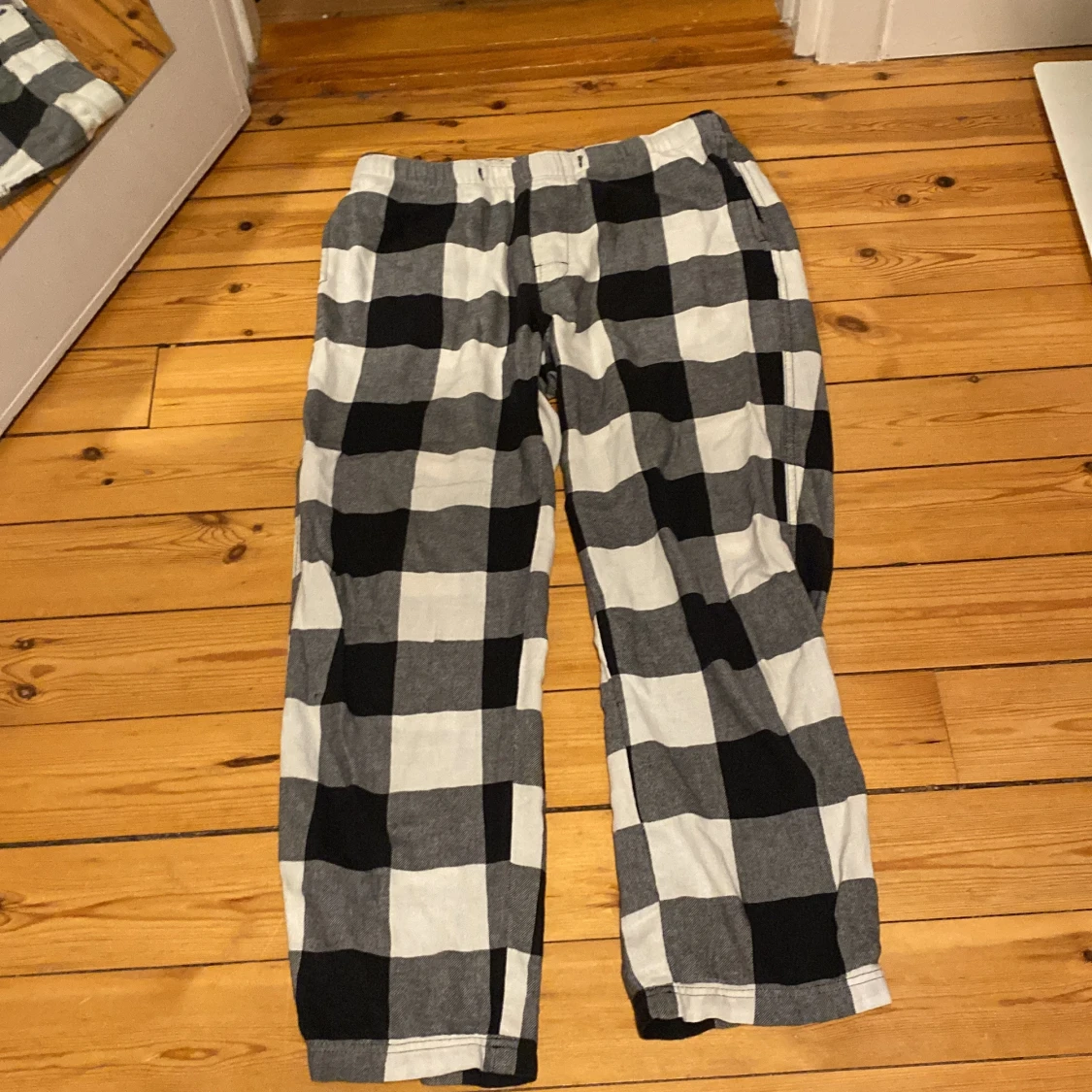 Rutiga byxor från H&M i bomull