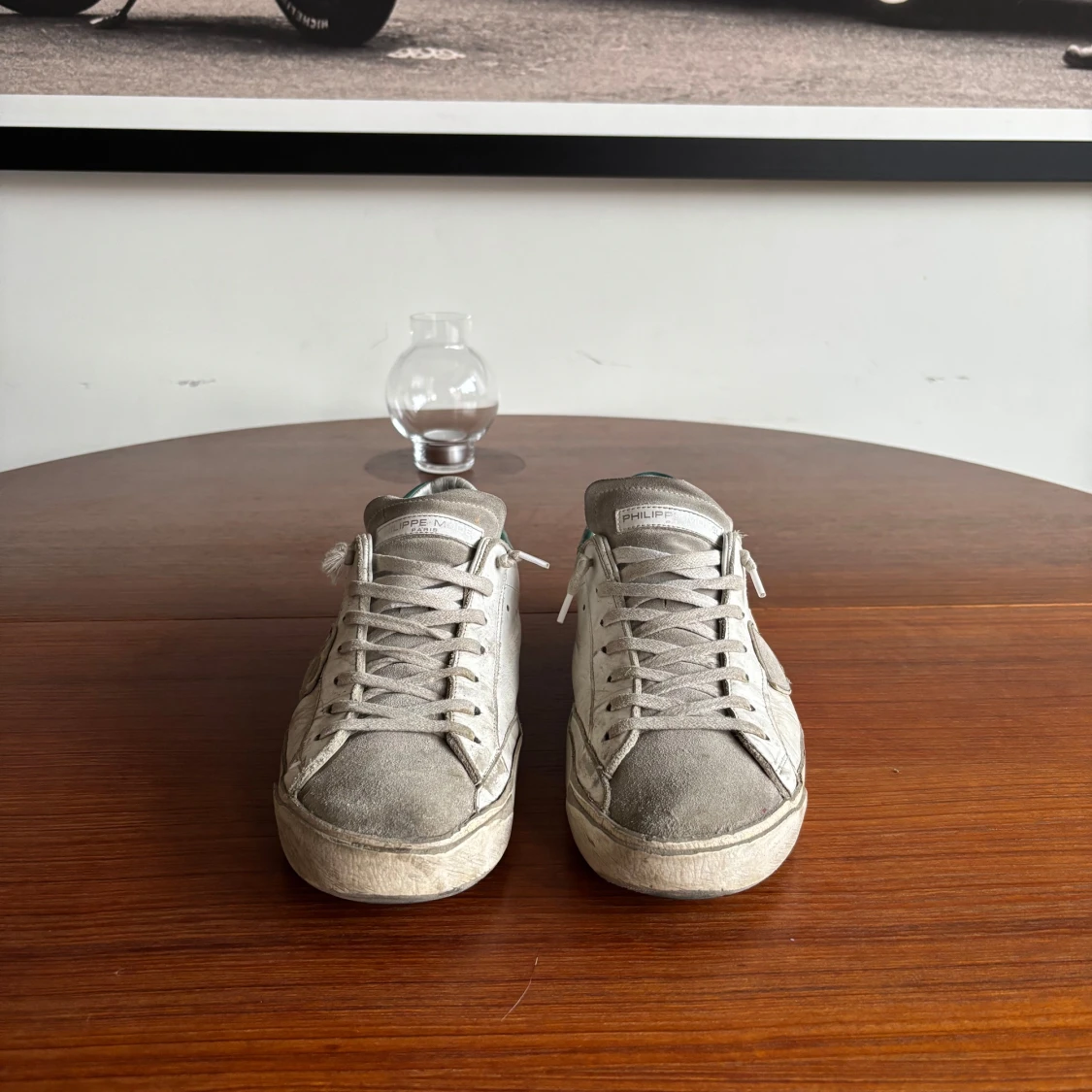 Philippe Model vita sneakers med gröna detaljer - 2