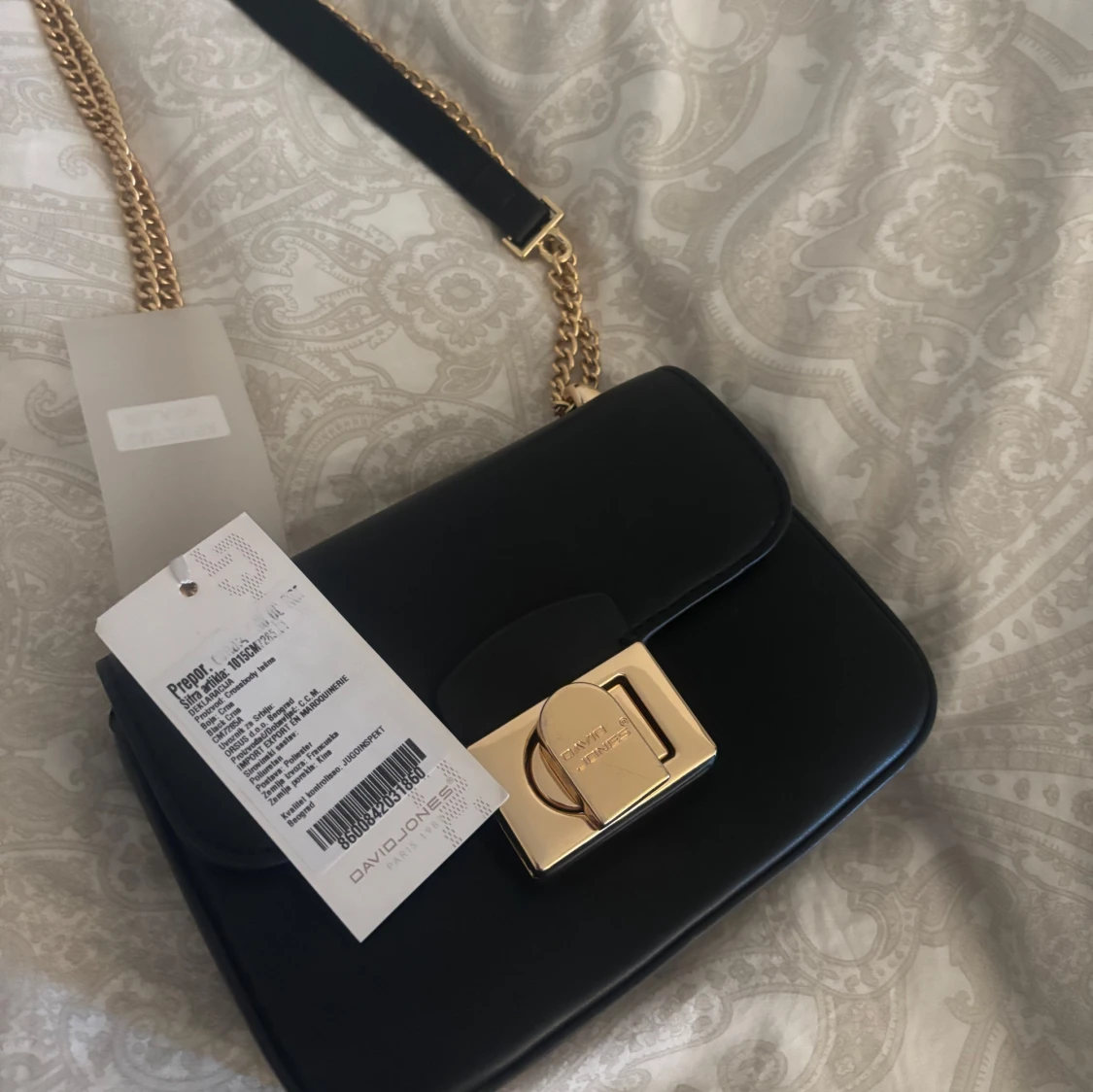 Svart axelväska från David Jones