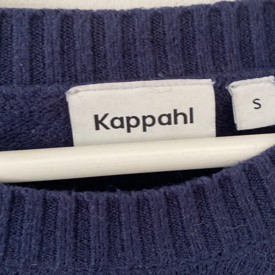 Randig blå stickad tröja  - 4