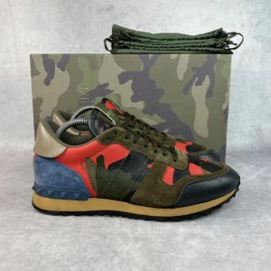 Valentino rockrunner sneaker - – Condition: 9/10  – What is included:  Only the sneakers  – Retail price: 8515 SEK