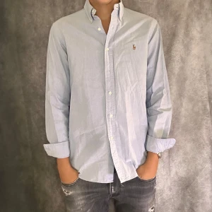 Ralph lauren skjorta - Mycket fint skick | Size M | fraktar spårbart inom 24 timmar |  för att köpa klicka ” köp nu” | vid frågor skriv ett meddelande |