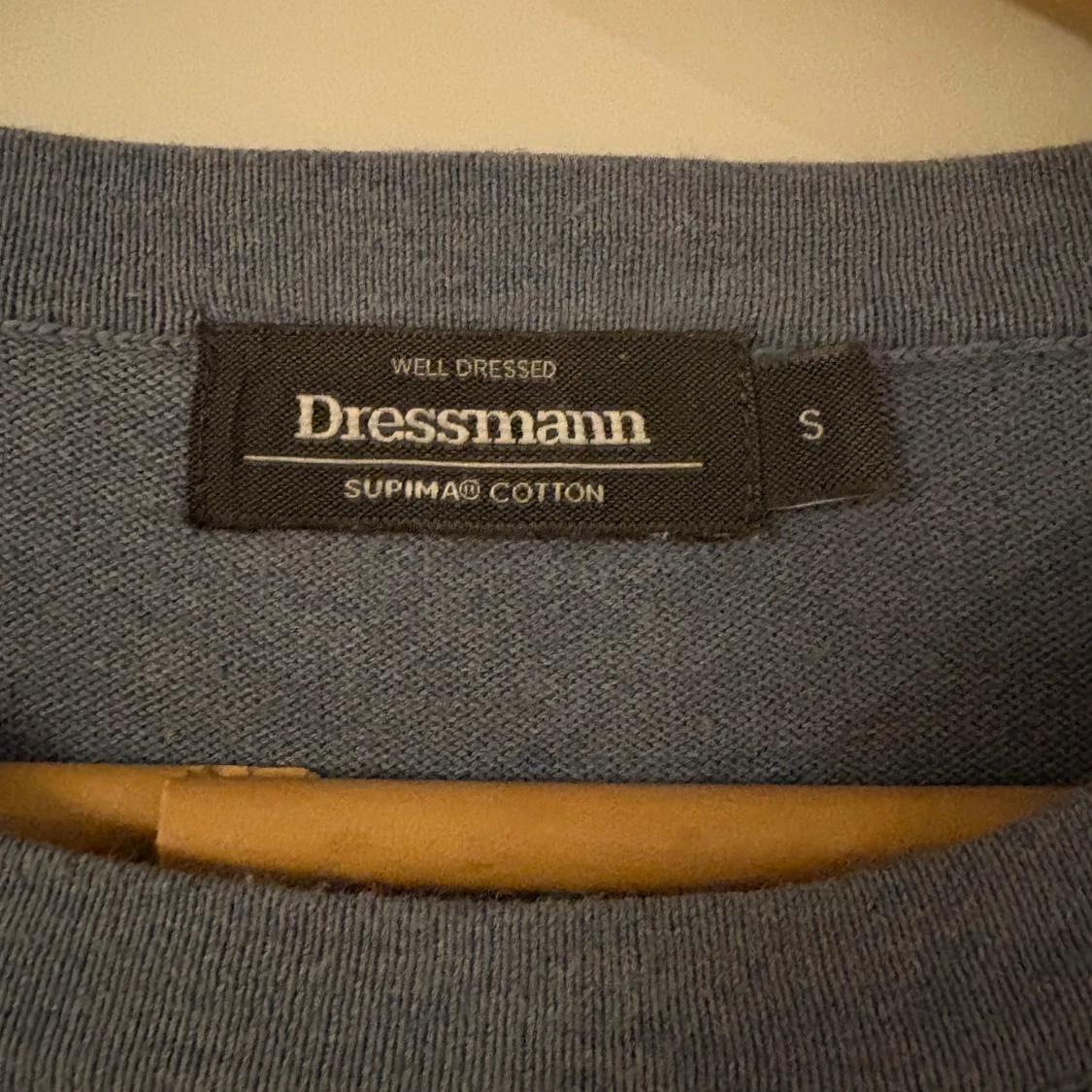 Blå bomullströja från Dressmann - 2
