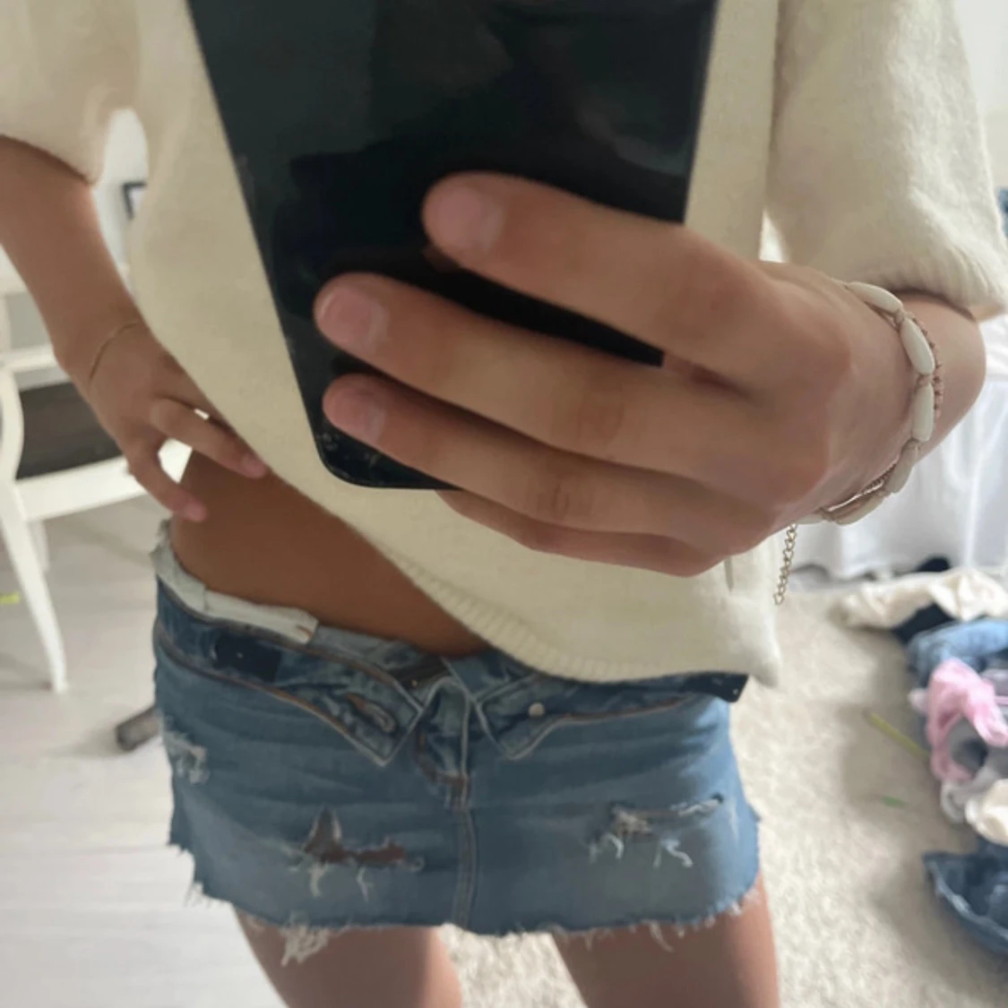 Blå jeanskjol från Zara med slitningar - 2