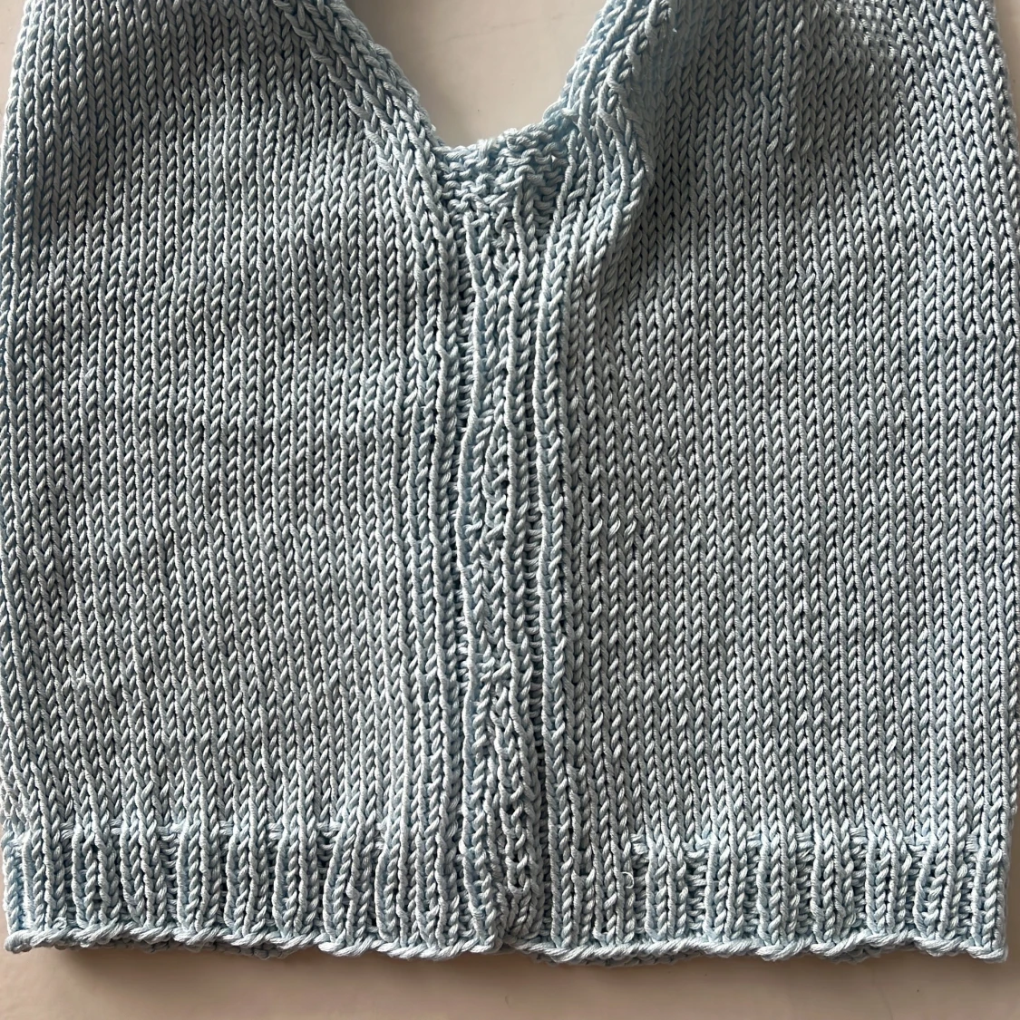 Ljusblå stickad linnetopp i bomull - 2