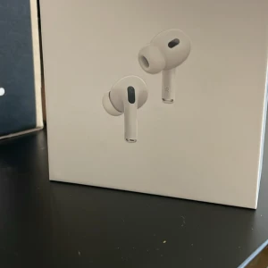 AirPod Pro 2 - Nya AirPod pro 2, säljer därför att jag redan äger ett par