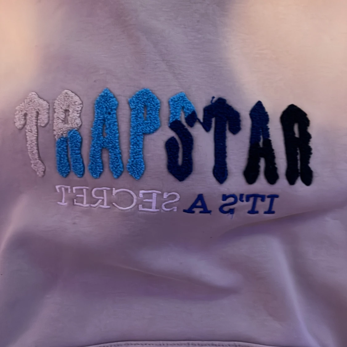 Beige Trapstar hoodie med brodyr - 2