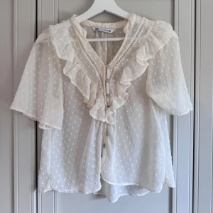 Zara blus - Fin Zara blus i storlek xs🫶🫶