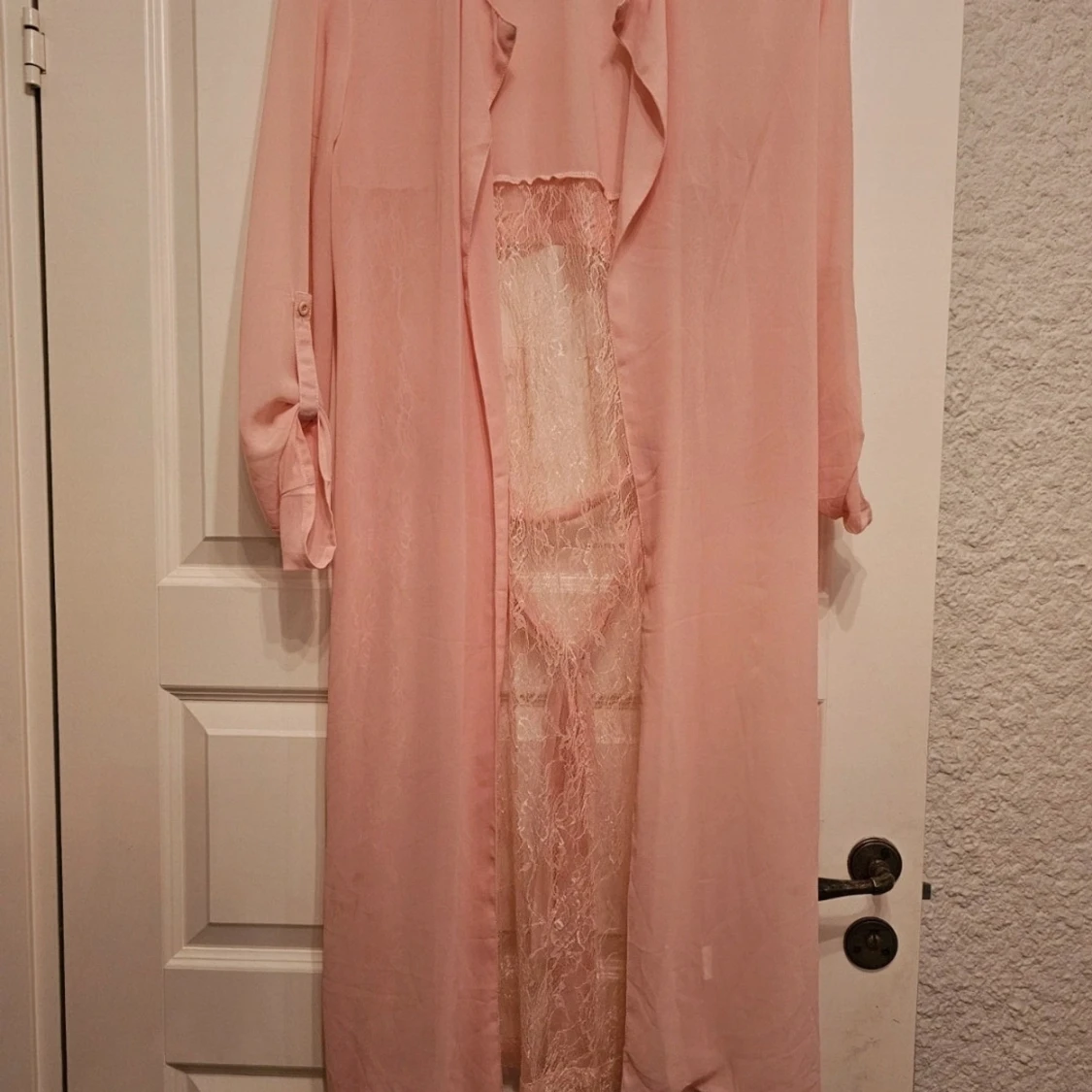 Lång rosa Cardian/kimono från Kacell