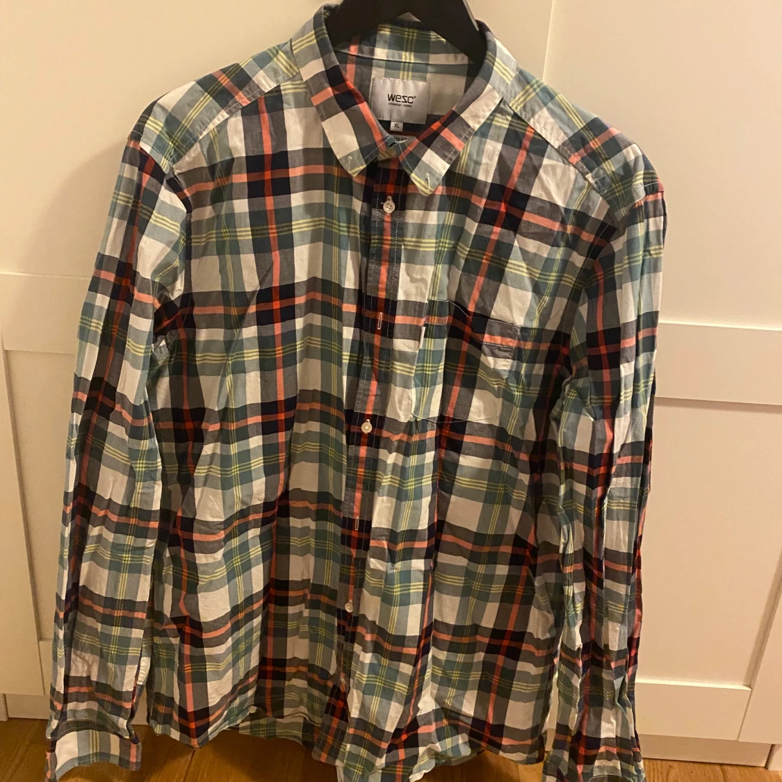 Rutig skjorta från WESC  - 1