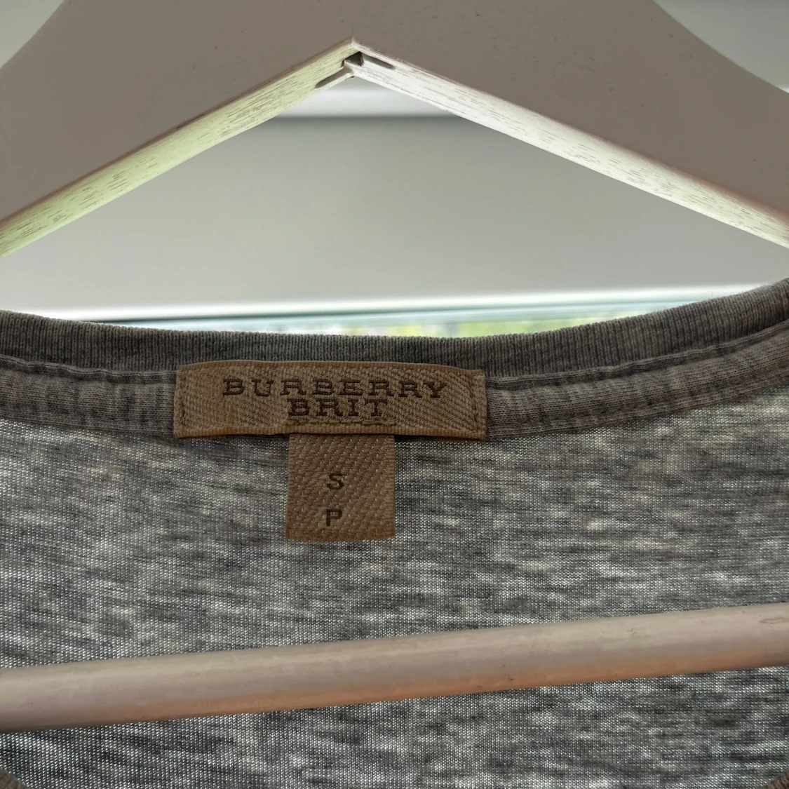 Grå t-shirt från Burberry  - 1