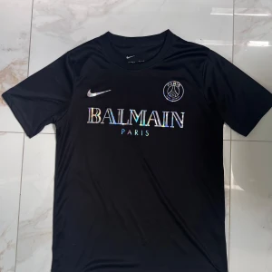Balmain x PSG - Riktig skön och basic tröja