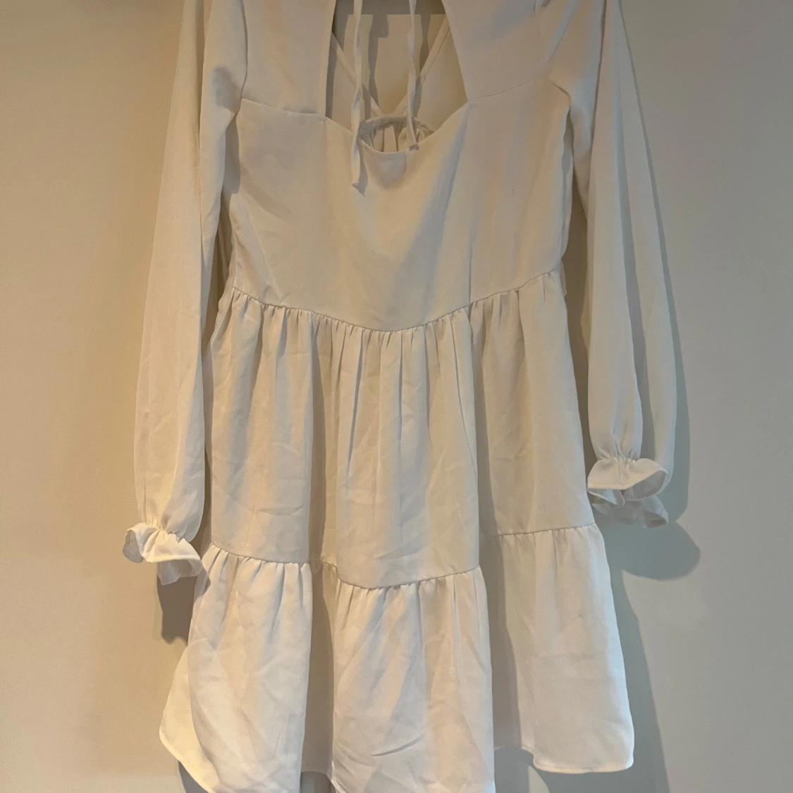 Vit volangklänning - 1