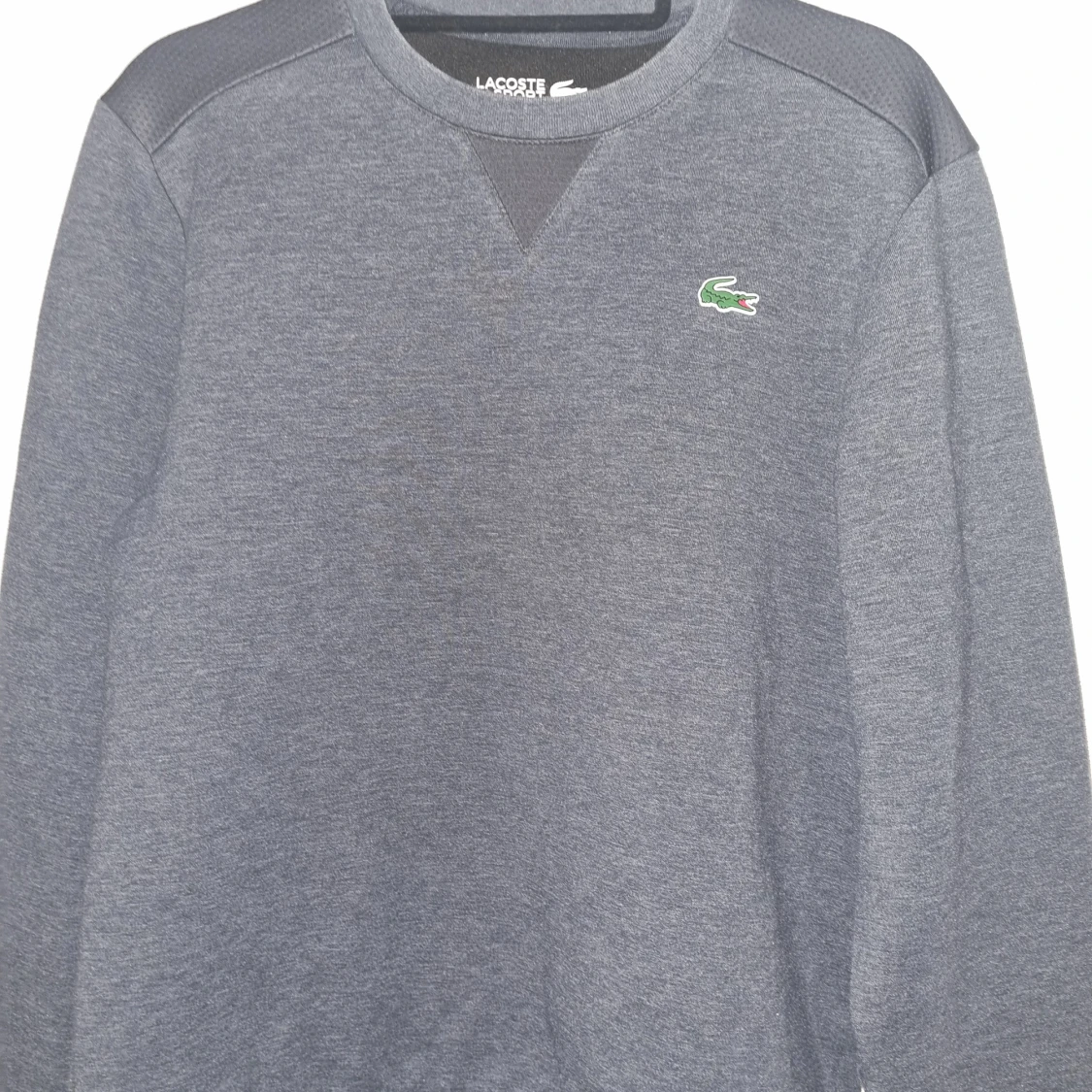 Blågrå tröja från Lacoste