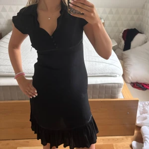 Klänning - söt klänning som är för liten för mig!😓