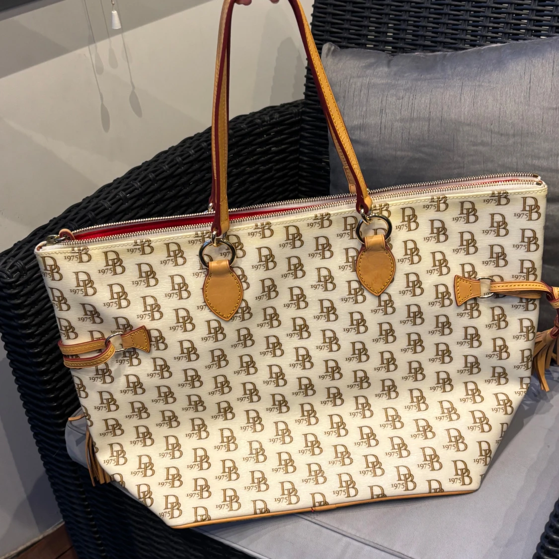 Dooney & Bourke väska