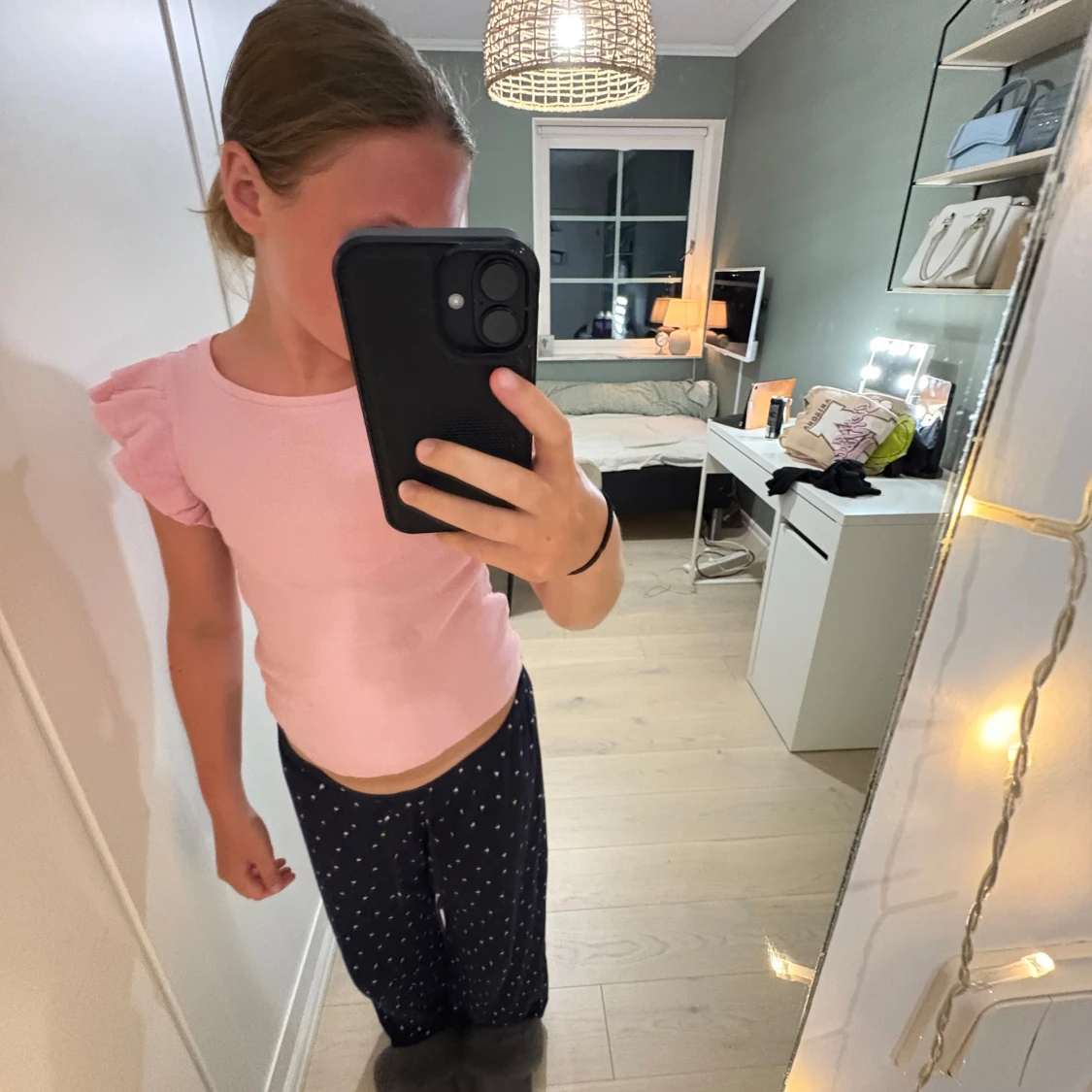 Rosa volangtopp från UNIQ MINI