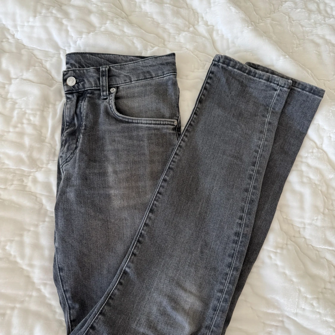 Grå jeans från J.Lindeberg, 30/32