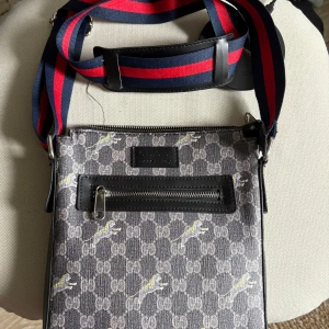 Messenger bag - Täydellisessä kunnossa.