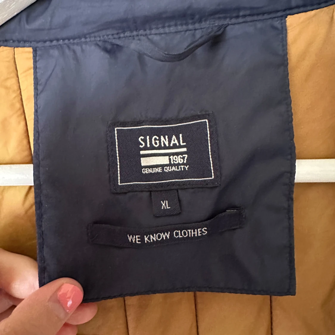 Mörkblå quiltad jacka från Signal XL - 3