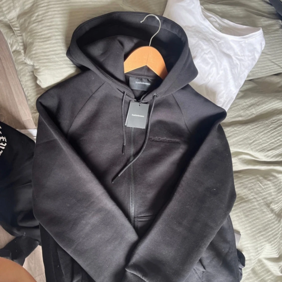 Peak performance hoodie