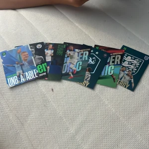 Fotbollskort me spelare från olika lag  - Fotbollskort me väldigt bra kort fast från olika lag 