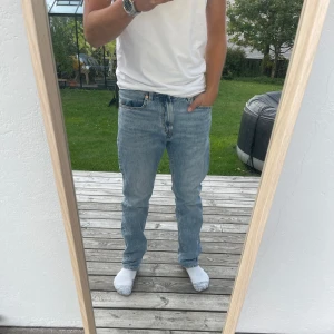 Lager 157 Jeans - | Säljer ett par snygga jean från Lager 157 | Skick 10/10 som ett par nya | Storlek W33 L34 | Nypris 150 mitt pris 59 |