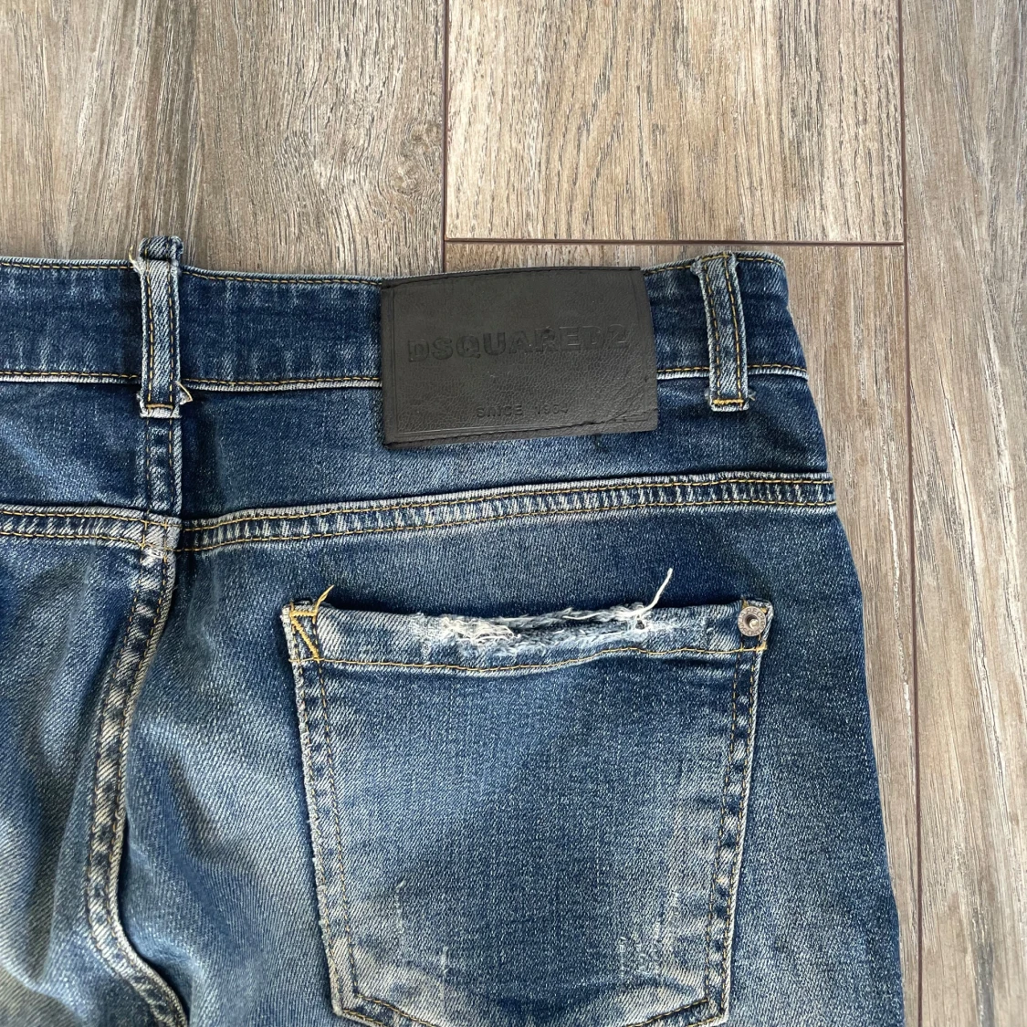 Blå distressed jeans från Dsquared2 - 3