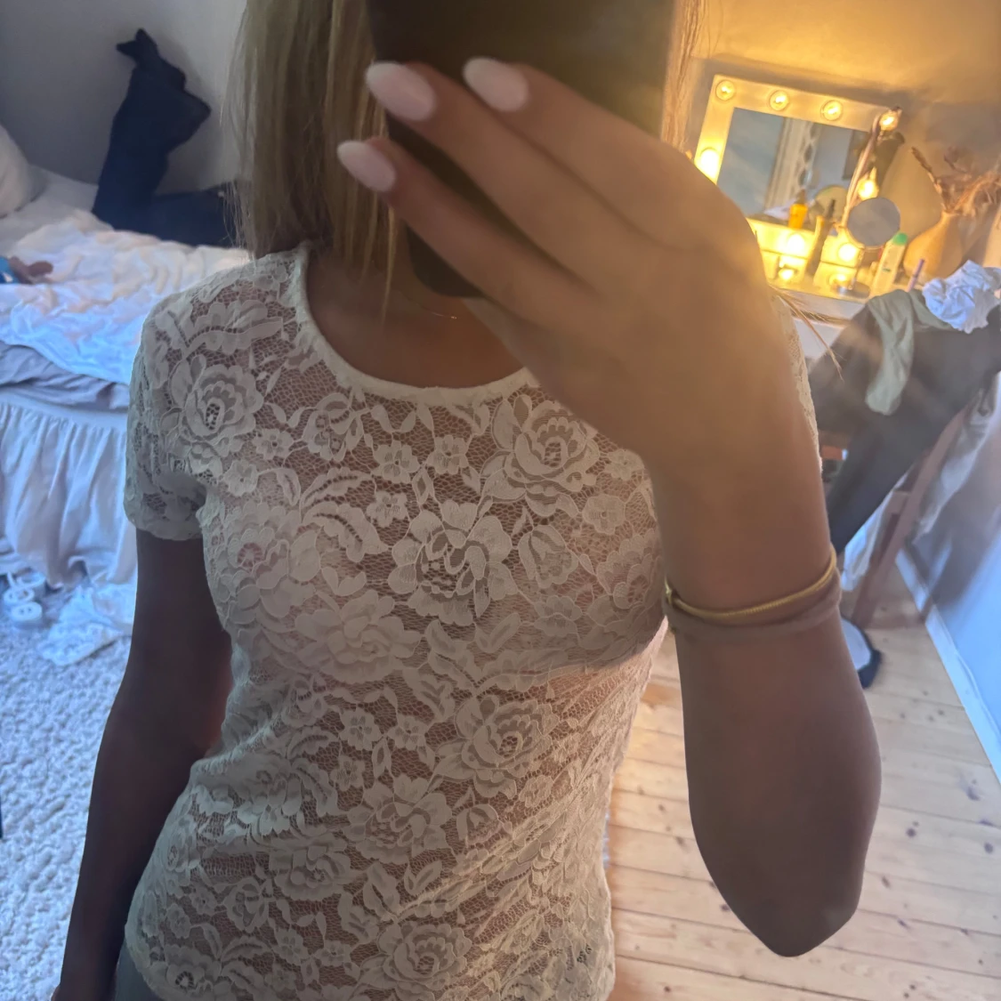 Vit spetsblus från Even and odd