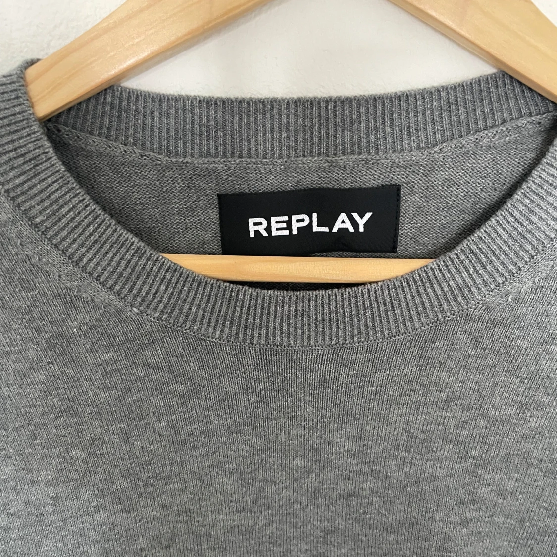 Grå tröja från Replay - 2