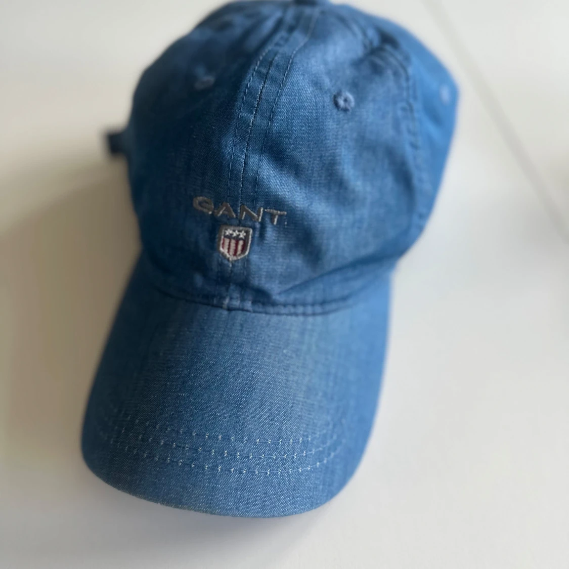 Blå keps från GANT